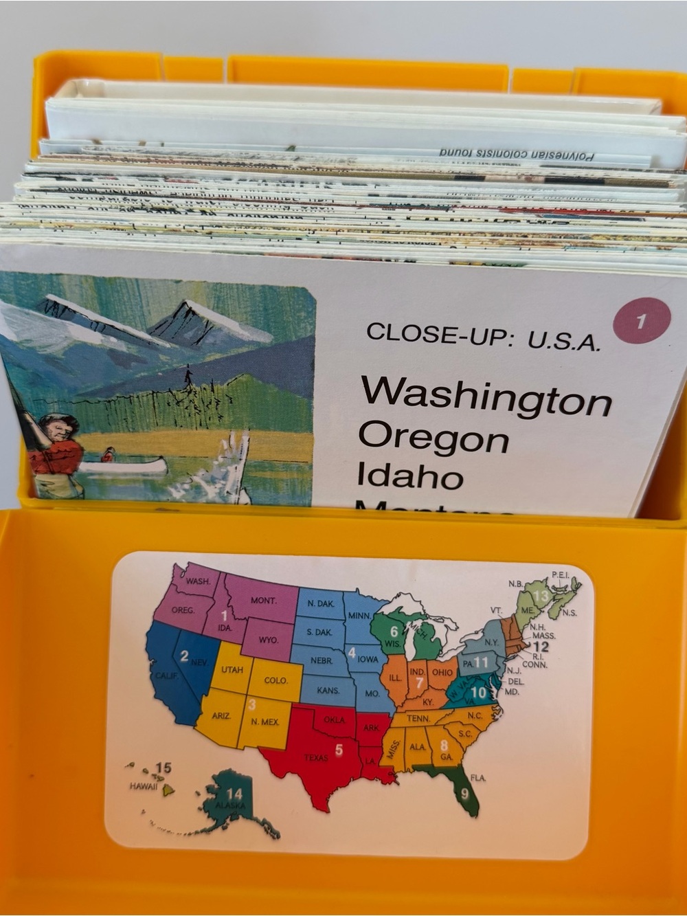 National Geographic Society close-up USA maps set w/storage box yellow 1988